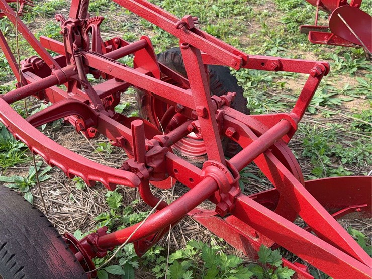 oliver-two-bottom-plow-image-21