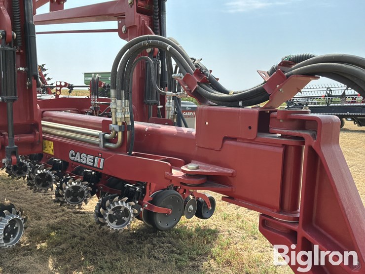 2018-case-ih-early-riser-2150-16r30"-planter-image-10