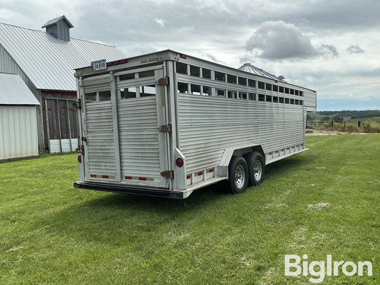 2001-barrett-t/a-gooseneck-aluminum-livestock-trailer-image-5