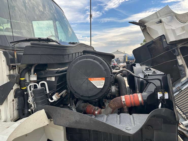 2009-international-durastar-4400-image-29