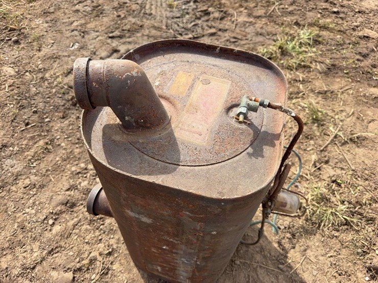 farmall-fuel-tank-image-3