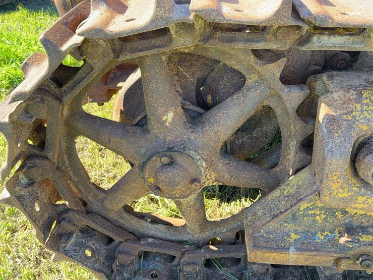 caterpillar-2-ton-image-24