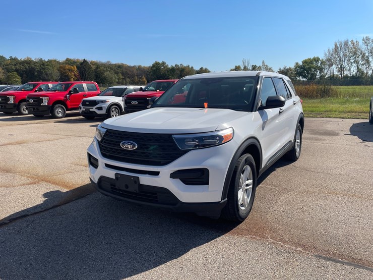 #1527-•-2022-ford-explorer-awd-suv-(has-wi-title)-image-1