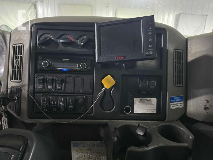 2015-international-durastar-4400-image-15