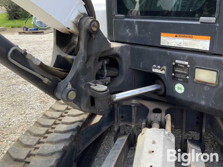 2011-bobcat-e42-mini-excavator-image-18