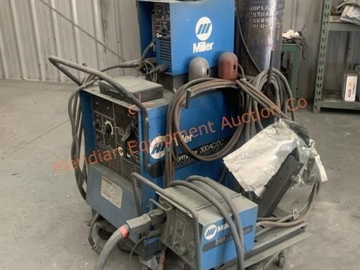 miller-shop-master-300-ac/dc-welder-image-1