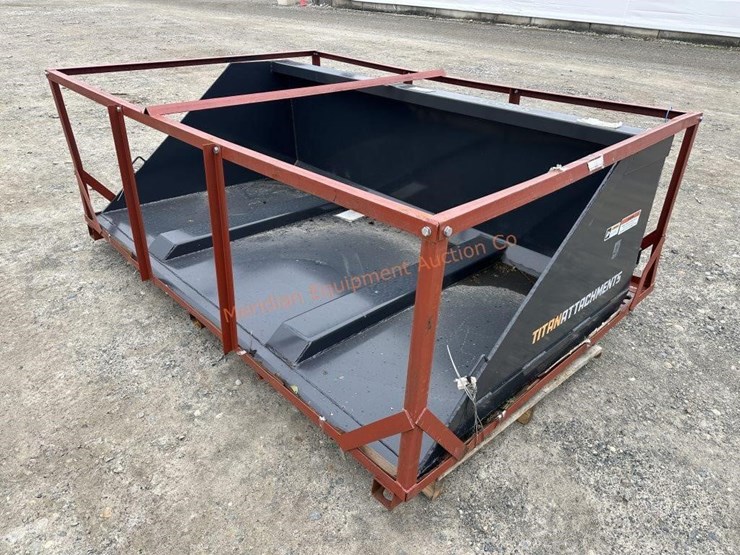 titan-fork-bucket-attachments-image-1