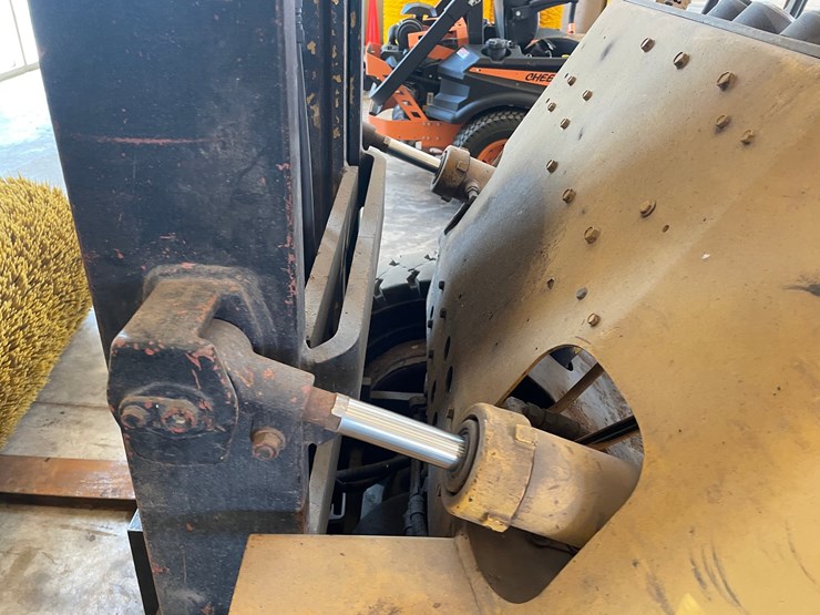 #1538-•-1977-toyota-2fg20-lp-forklift-image-3