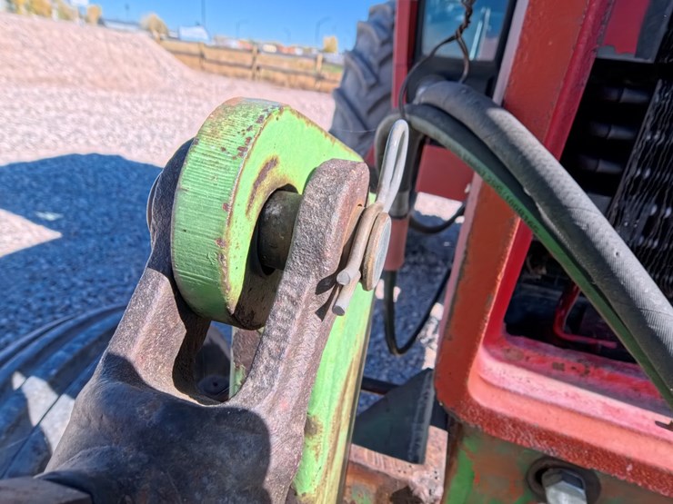 #1056-•-international-986-tractor-image-26