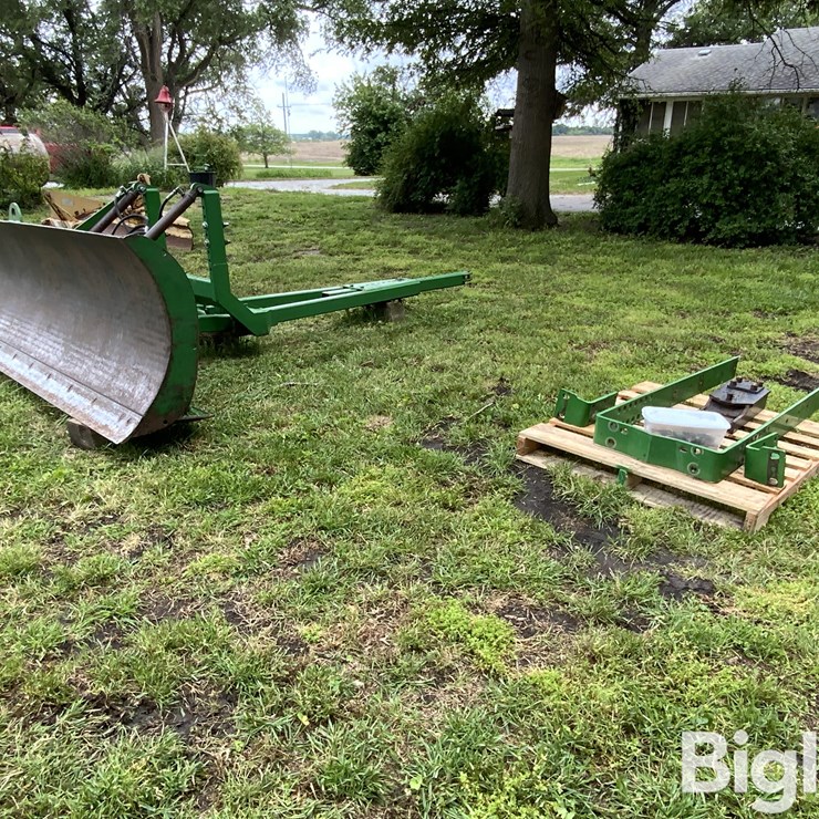 John Deere 534 10' Dozer Blade