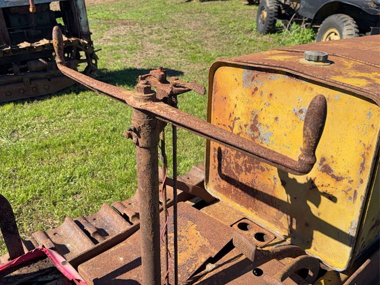 caterpillar-2-ton-image-18