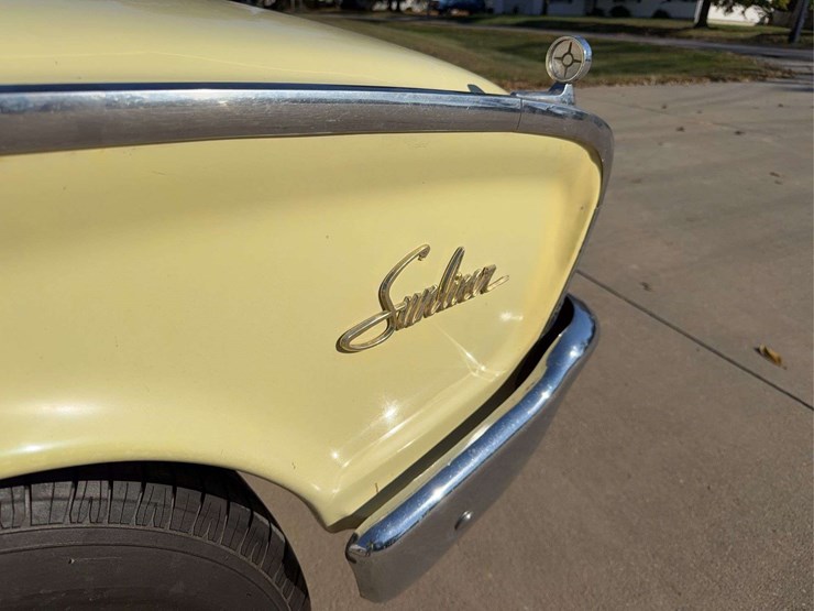 1960-ford-sunliner-image-25