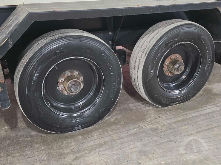 2013-caterpillar-xq350-image-23