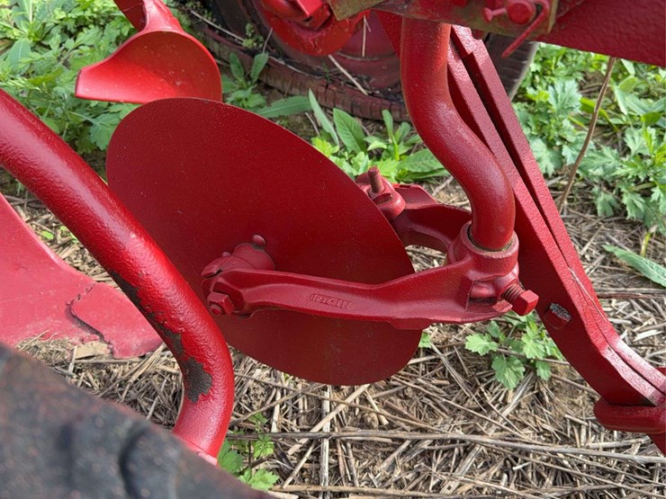 oliver-two-bottom-plow-image-8