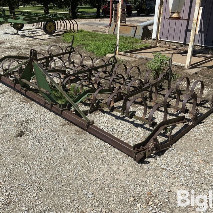 John Deere 3-Pt 12' Spring-Tooth Harrow