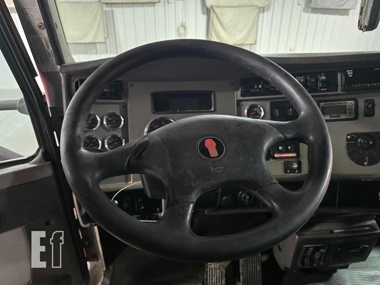 2020-kenworth-t270-image-10