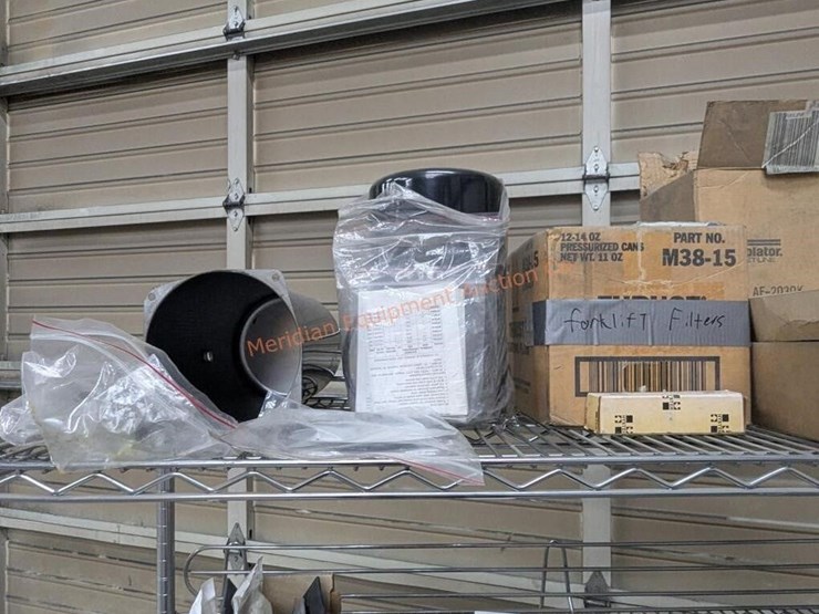 wire-rolling-rack-w/-assorted-shop-supplies-image-10