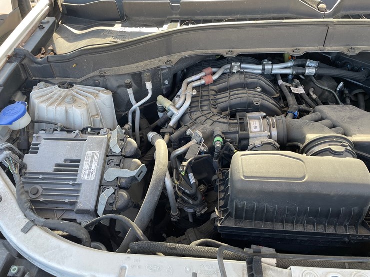#1526-•-2021-ford-explorer-awd-suv-(has-wi-title)-image-29