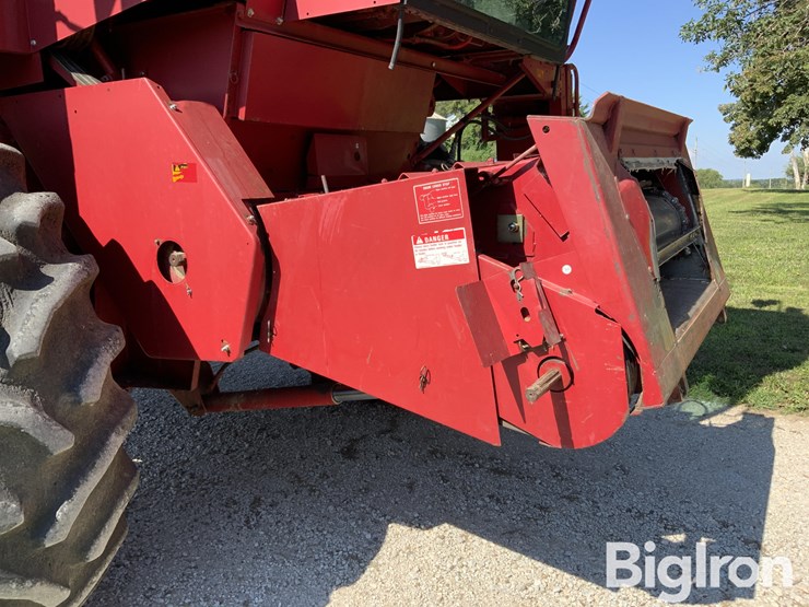 1992-case-ih-1640-2wd-combine-image-10