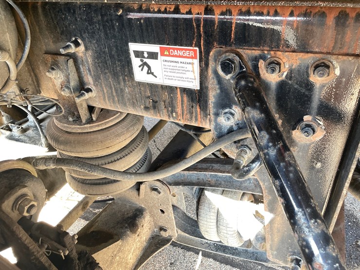 #1502-•-2018-international-7600-quad-axle-dump-truck-(has-wi-title)-with-accessories-image-17