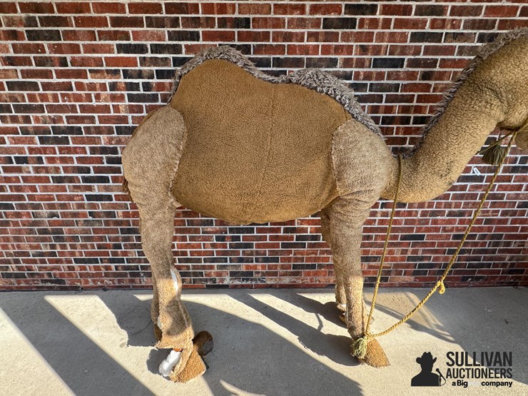 large-2-humped-stuffed-camel-image-3