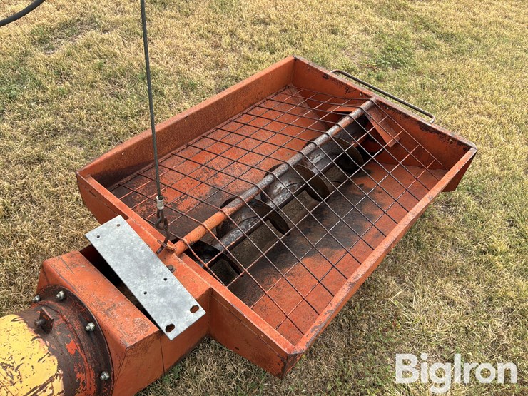 westfield-tr100-71-portable-auger-image-12
