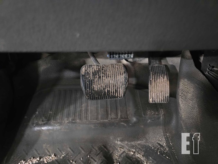 2010-ford-f150-xl-image-11