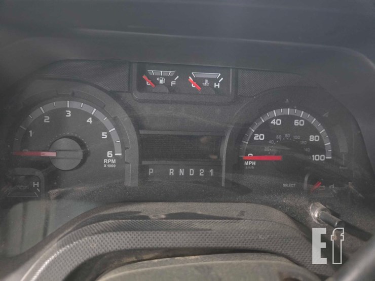 2013-ford-econoline-350-image-12