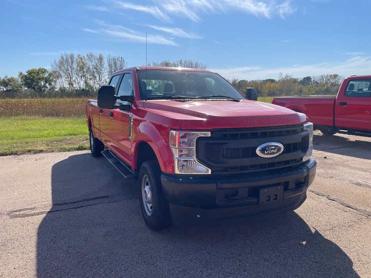 #1524-•-2021-ford-f-250-xl-pickup-truck-(has-wi-title)-image-13