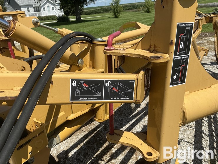 2009-vermeer-r2300-twin-basket-hay-rake-image-12