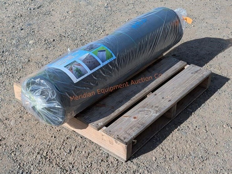 1--rolls-landscape-fabric-13'x300'-image-2