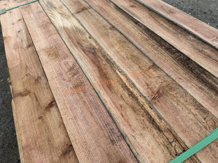 ~189--dog-ear-cedar-fencing-pieces-image-15