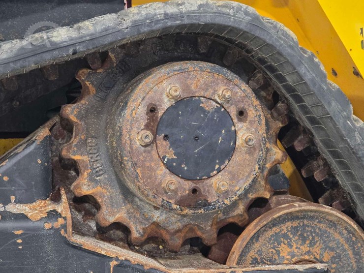 2020-jcb-300t-image-22