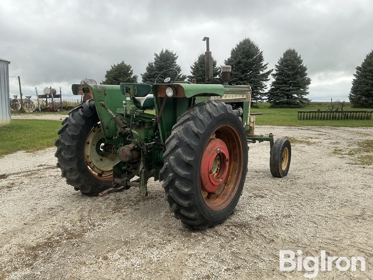 1968-oliver-1650-2wd-tractor-image-5