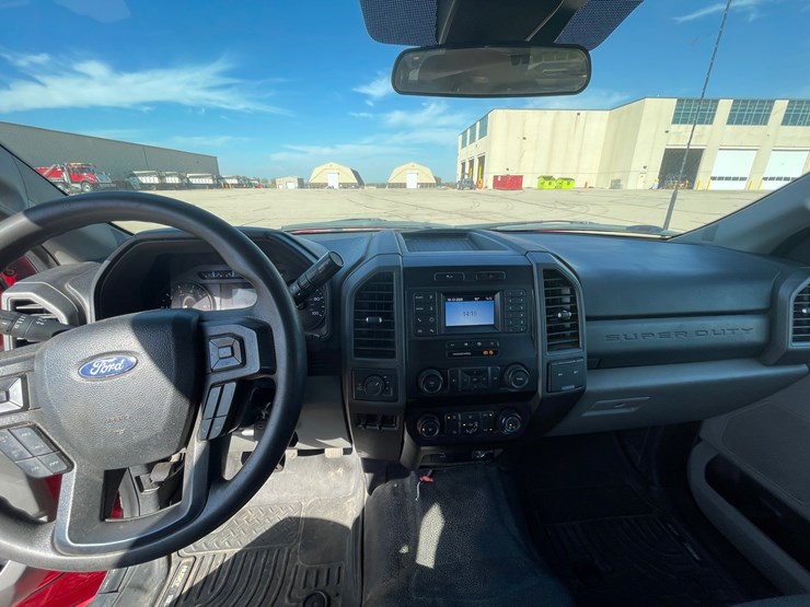 #1525-•-2021-ford-f-250-xl-pickup-truck-(has-wi-title)-image-16