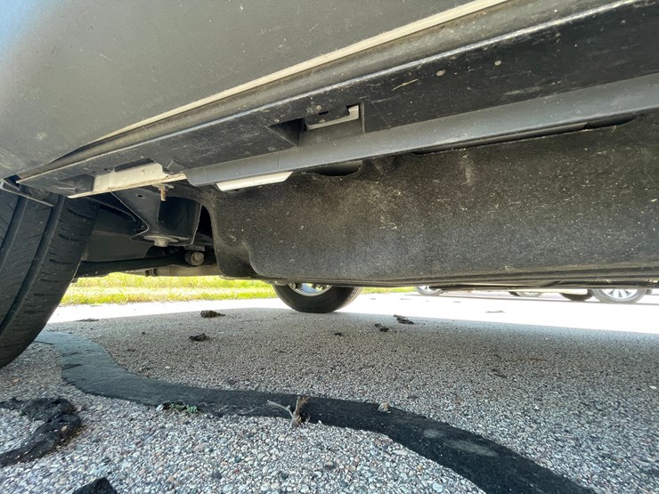 #1526-•-2021-ford-explorer-awd-suv-(has-wi-title)-image-23