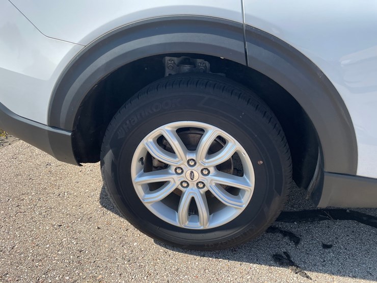 #1526-•-2021-ford-explorer-awd-suv-(has-wi-title)-image-20