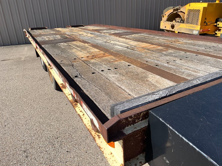 #1510-•-1992-24'-wisconsin-16-ton-tilt-bed-trailer-(has-wi-title)-image-14