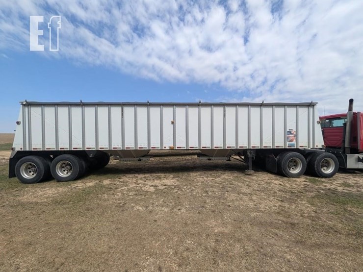 2015-merritt-grain-hopper-image-8