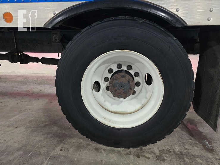 2013-international-durastar-4300-image-22