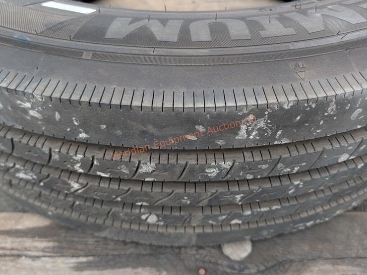 aufine-255/70r22.5-tire-image-7