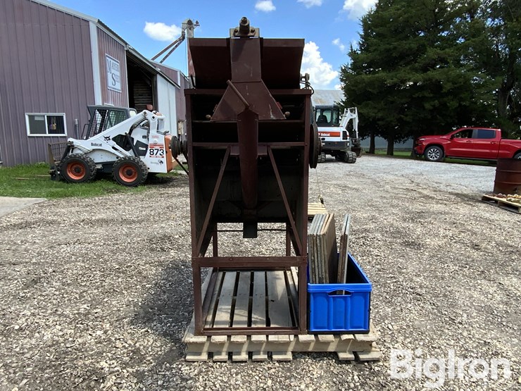 clipper-m2b-free-standing-seed-cleaner-image-6