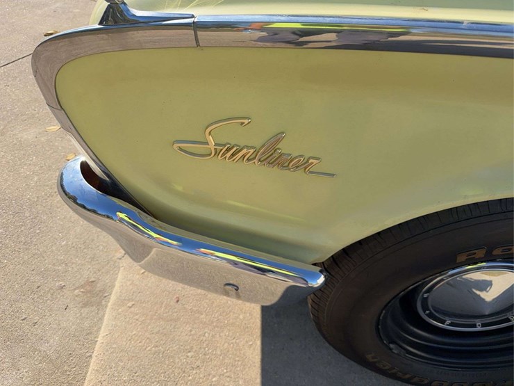 1960-ford-sunliner-image-27