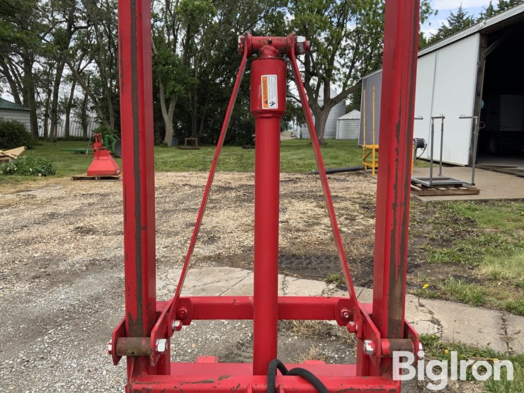 westendorf-3-pt-hydraulic-forklift-attachment-image-12