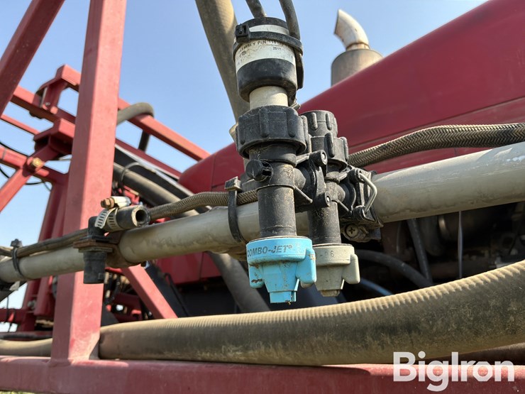 2007-case-ih-patriot-spx3320-self-propelled-sprayer-image-19