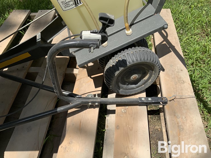 walk-behind-&-pull-type-lawn-spreaders-&-sprayer-image-20