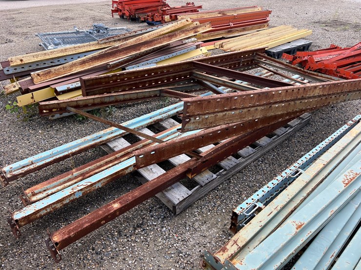 #2103-•-steel-pallet-racking-upright-frames,-cross-beams,-and-more-image-19