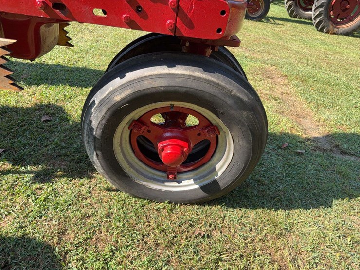 1940-farmall-h-image-12