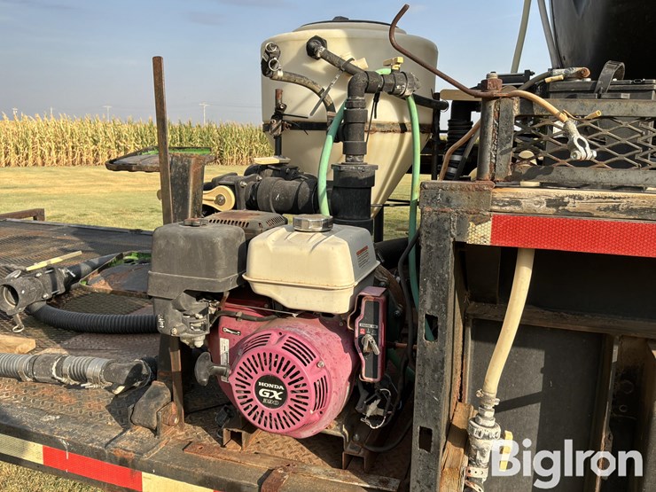 1982-donahue-t/a-drop-deck-sprayer-trailer-image-15