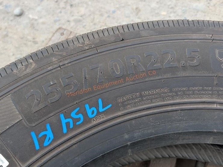 aufine-255/70r22.5-tire-image-4